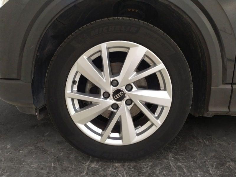 Audi Q2 30 2.0 tdi Business s-tronic