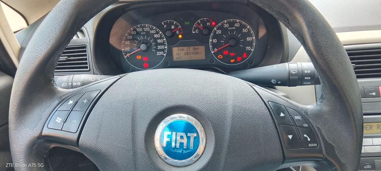 Fiat Grande Punto Grande Punto 1.3 MJT 75 CV 5 porte Dynamic