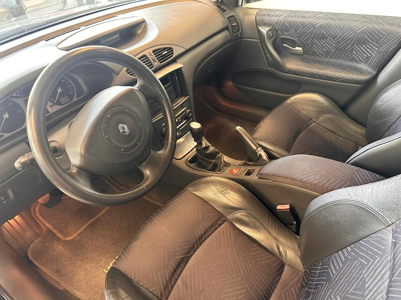 Renault Laguna 1.9 dCi/120CV cat Grandtour Initiale