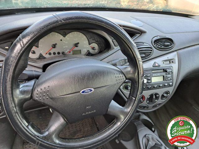 FORD Focus 1.6i 16V cat SW Ghia