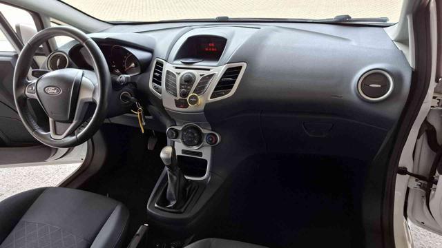 FORD Fiesta 1.6 TDCi ADATTA NEOPATENTATI