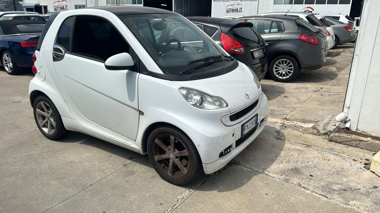 Smart ForTwo 1000 52 kW MHD coupé pure
