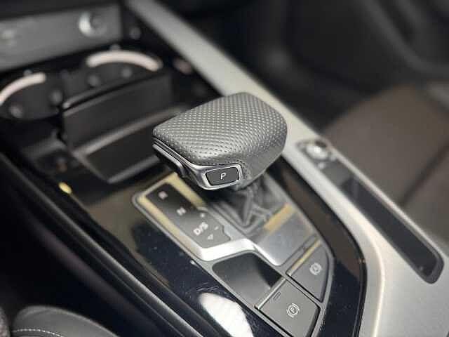 Audi A4 Avant 40 TDI quattro S tronic S line edition