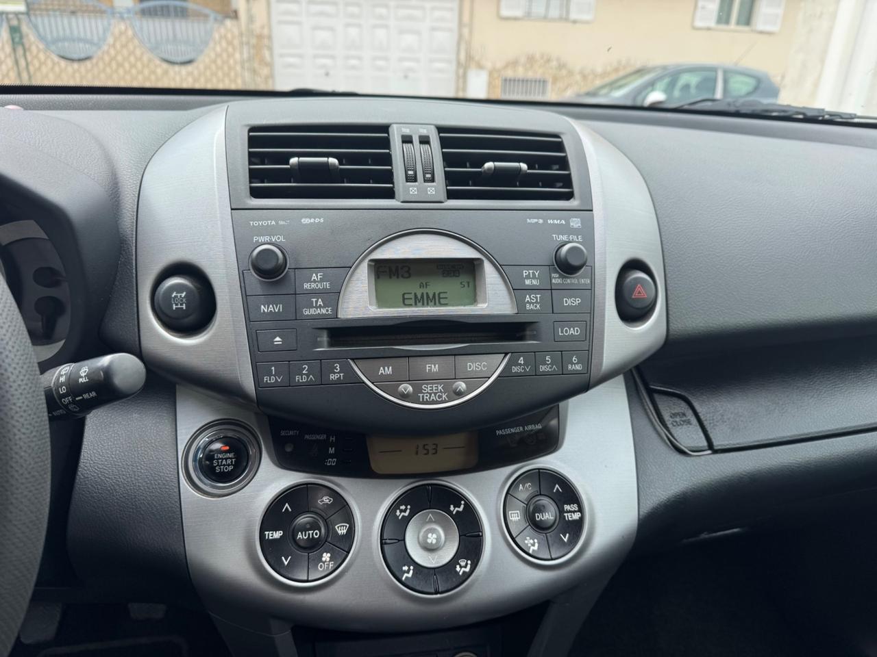 Toyota RAV 4 2.2 DIESEL 177 CV Luxury 2007