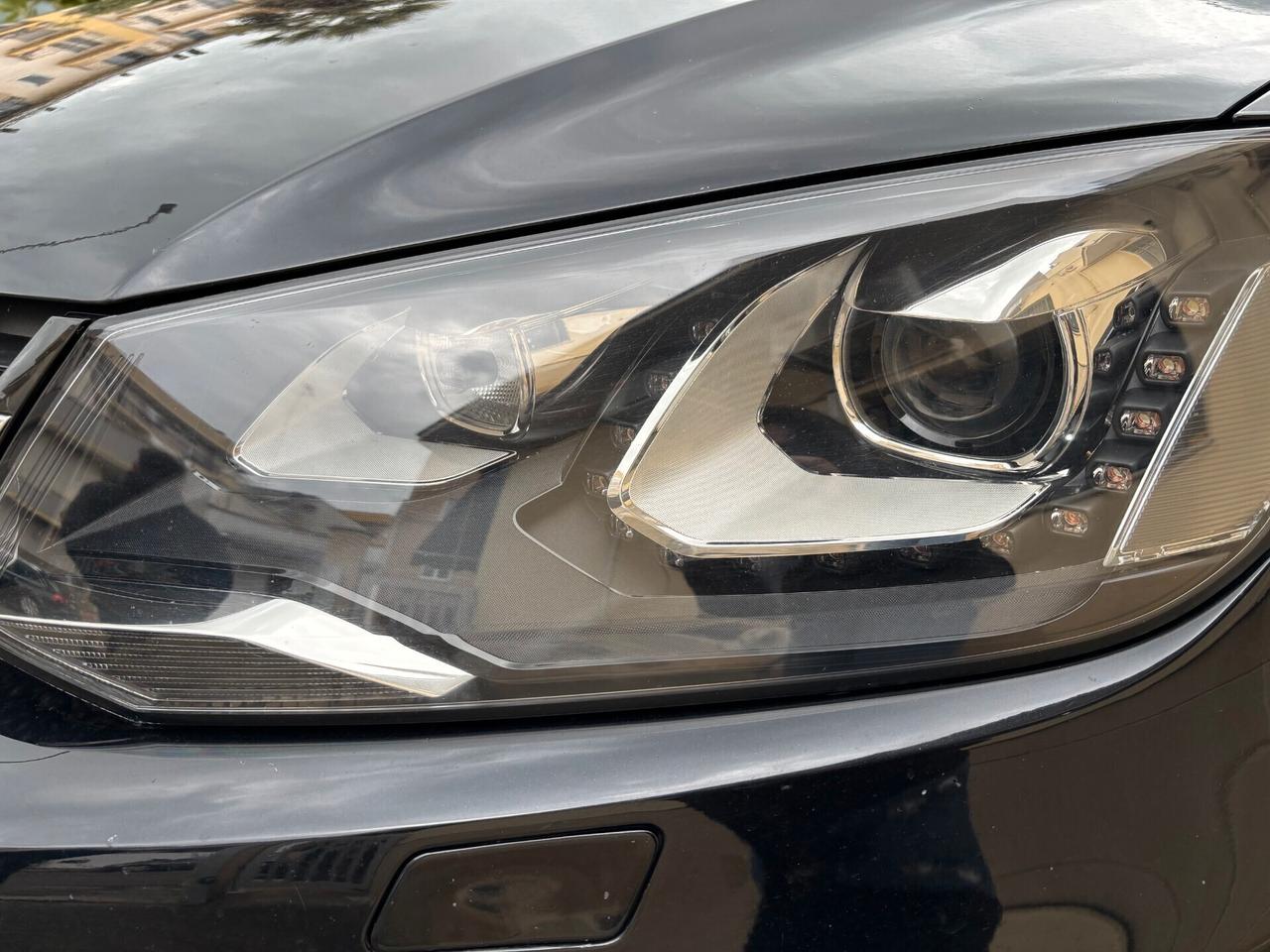 Volkswagen Touareg R-Line Fari LED