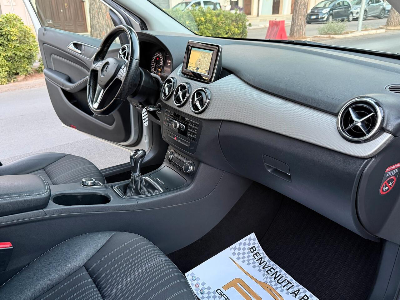 MercedesBenz B 200 CDI Premium NAVI CAMERA - 2014