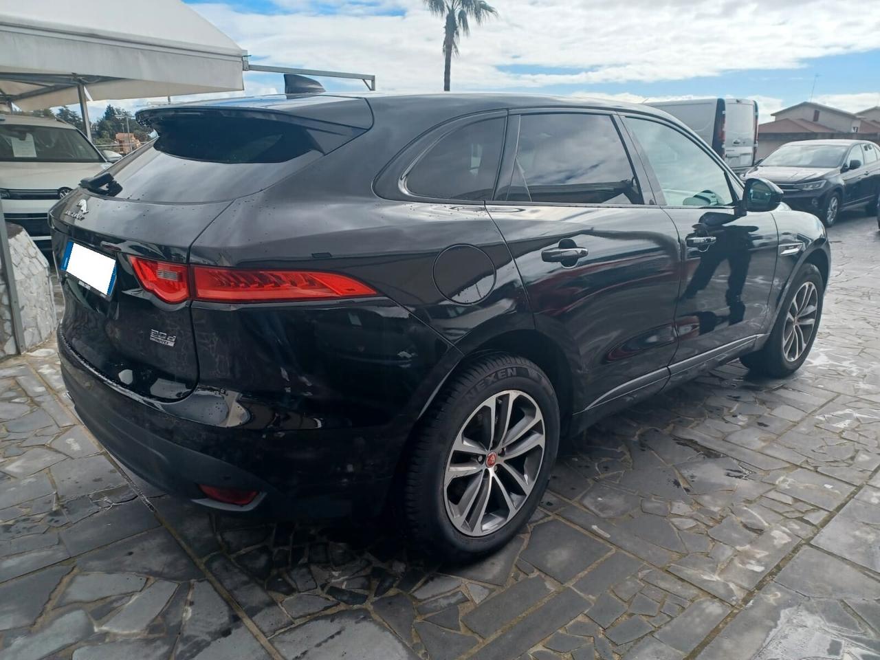 Jaguar F-Pace 2.0 D 180 CV AWD Portfolio