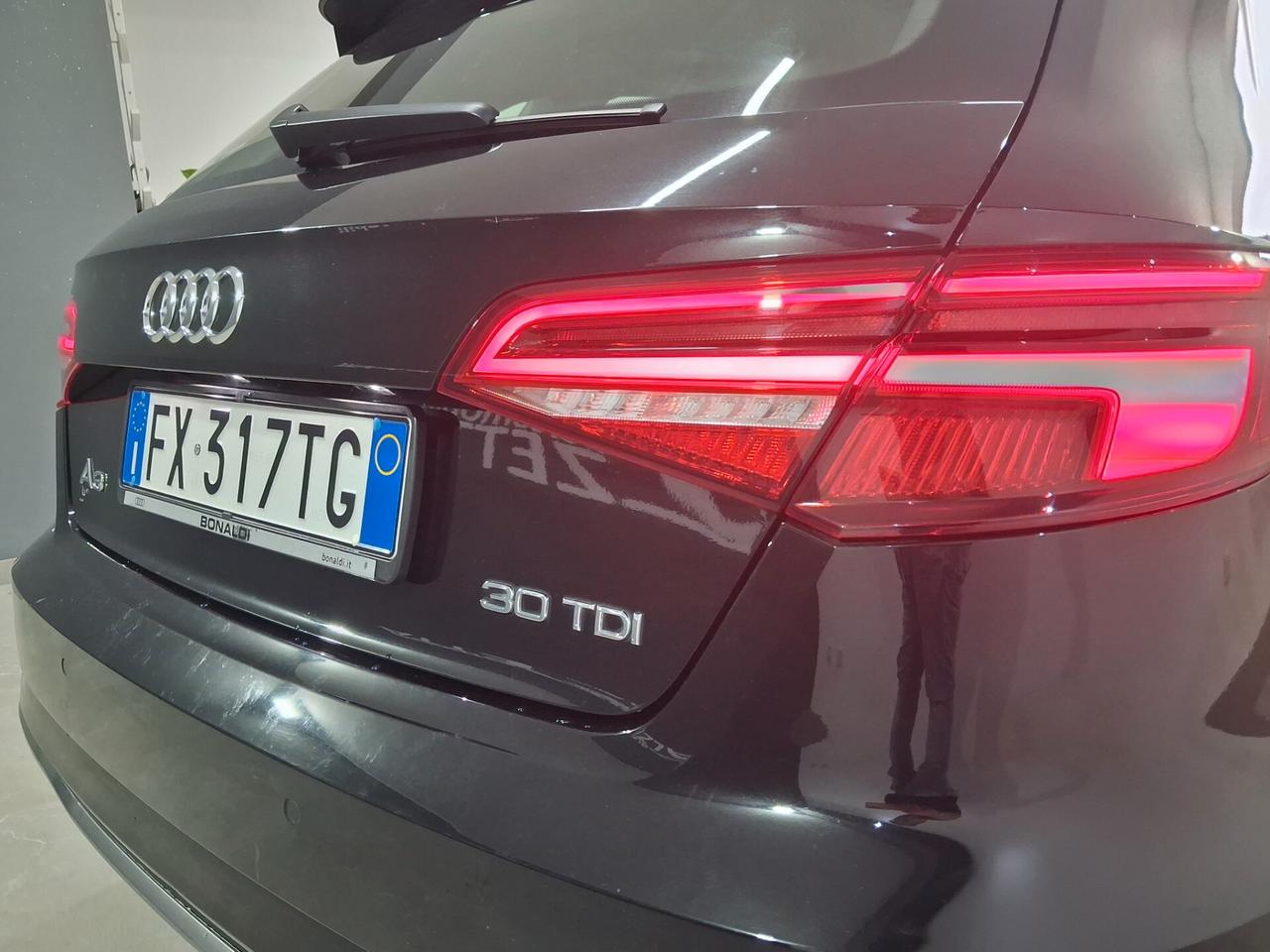 Audi A3 SPB 30 TDI S tronic s line iva deducibile