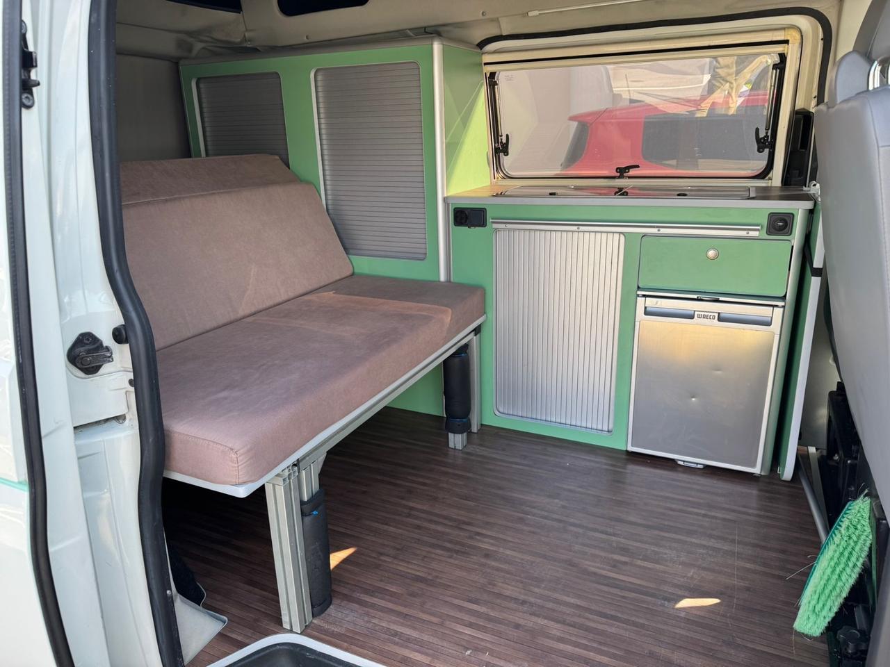 Volkswagen Transporter 1.9 TDI Camper