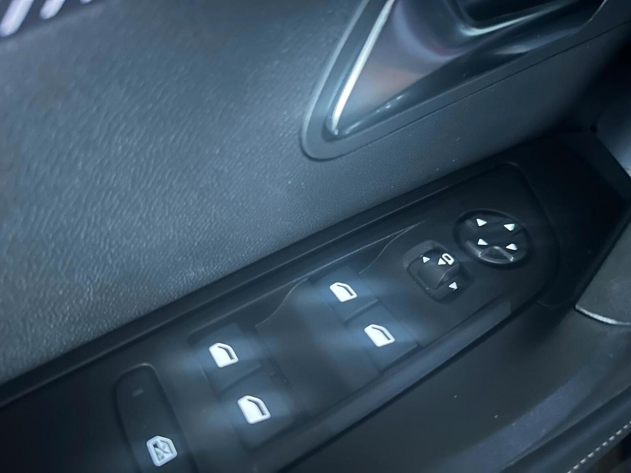 Peugeot 2008 PureTech 100 S&S Allure