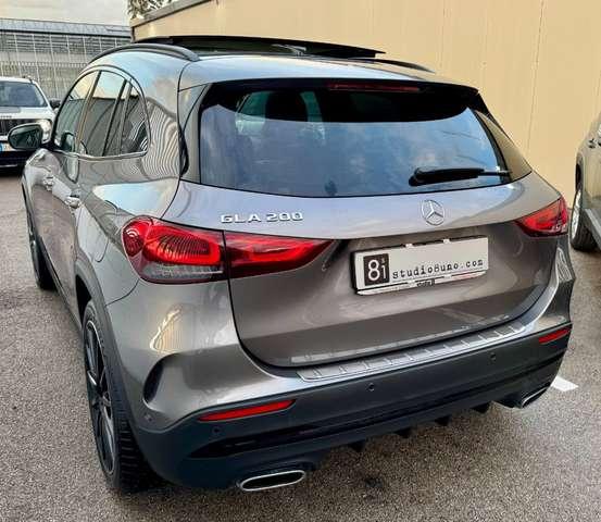 Mercedes-Benz GLA 200 d Automatic Premium