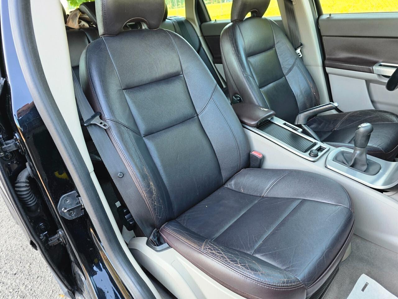 Volvo V50 2.0 D 6 MARCE - INTERNI IN PELLE