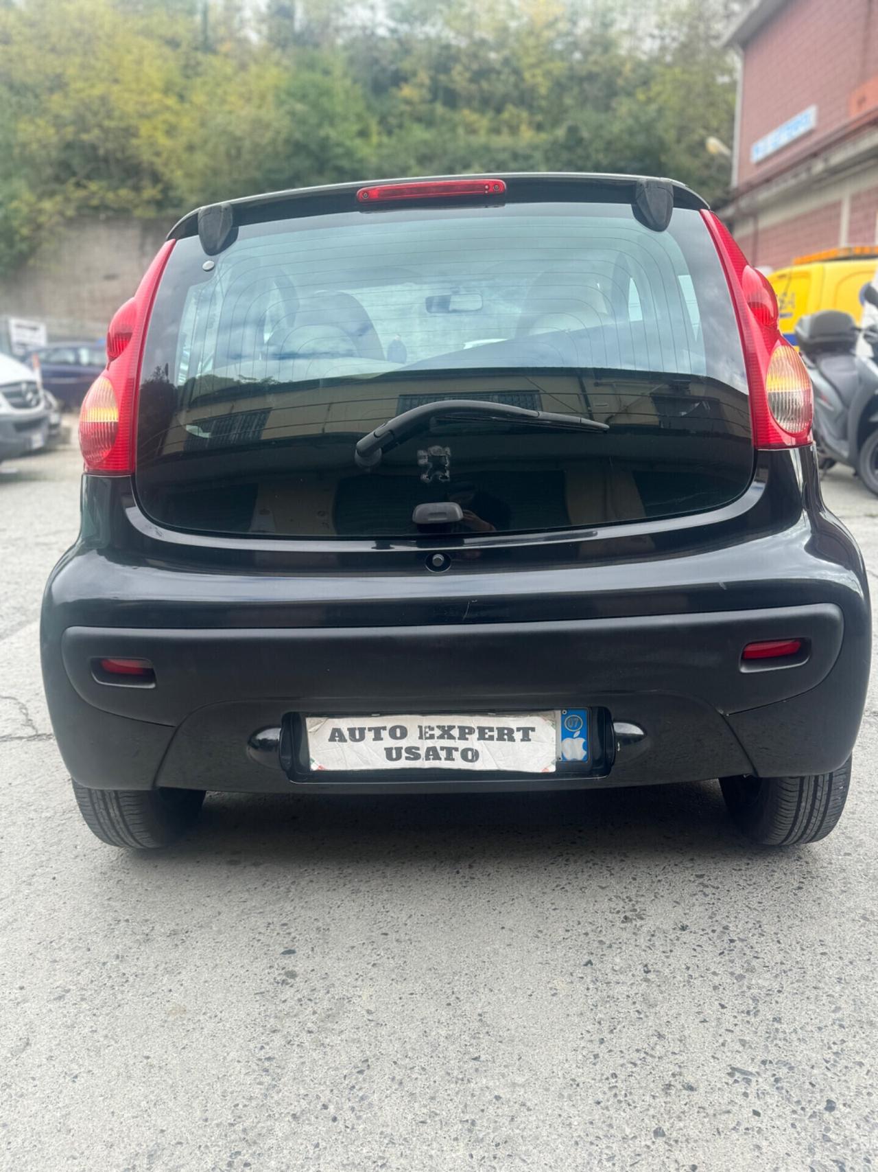 Peugeot 107 1.0 68CV 5p. 2Tronic automatica 2007