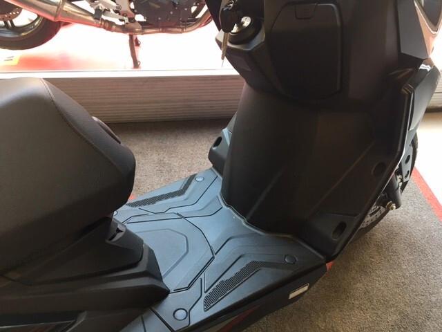 Kymco Dink 125 FLAT PEDANA PIATTA