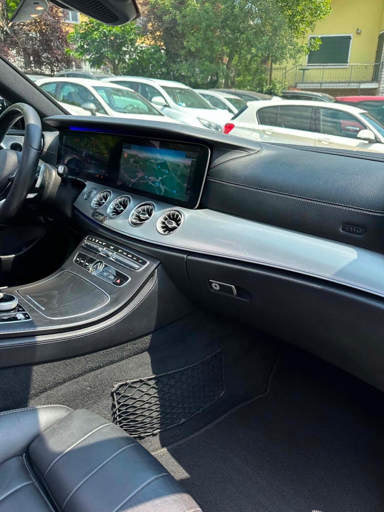 Mercedes-benz E220d 4MATIC PREMIUM PLUS FULLOPT KMCERT