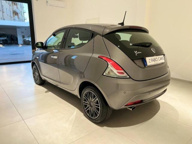 Lancia Ypsilon III 1.0 firefly hybrid Gold s&s 70cv