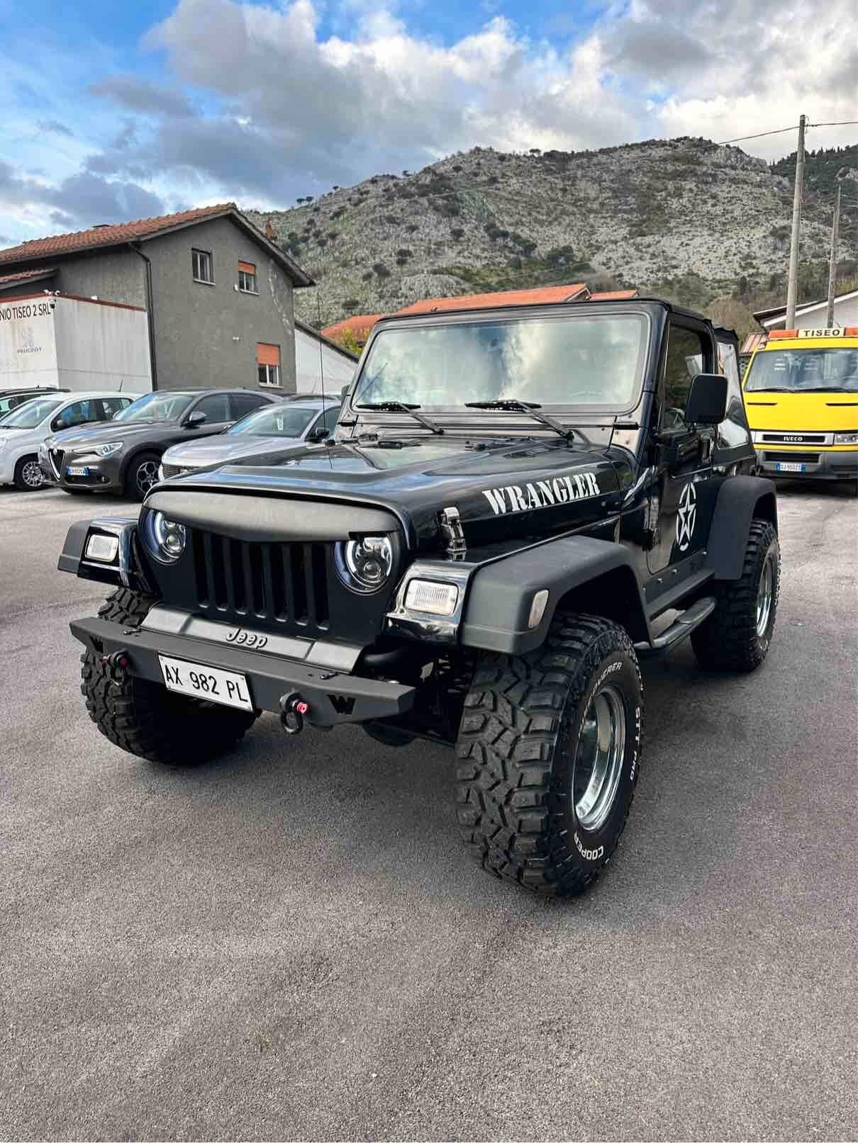 Jeep Wrangler 2.5 cat Soft top (EU)