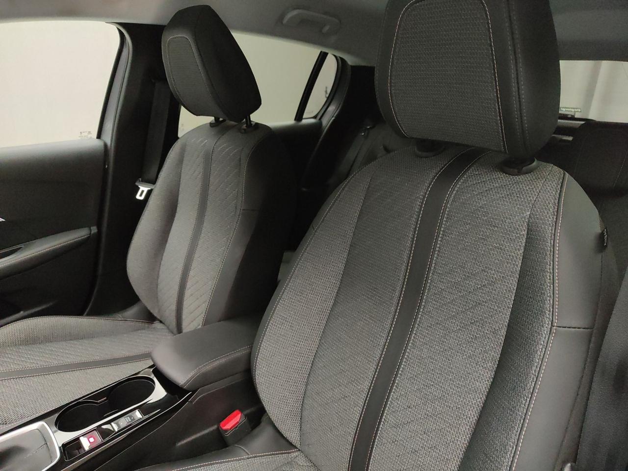 PEUGEOT 208 II 2023 1.2 PURETECH 100CV ALLURE