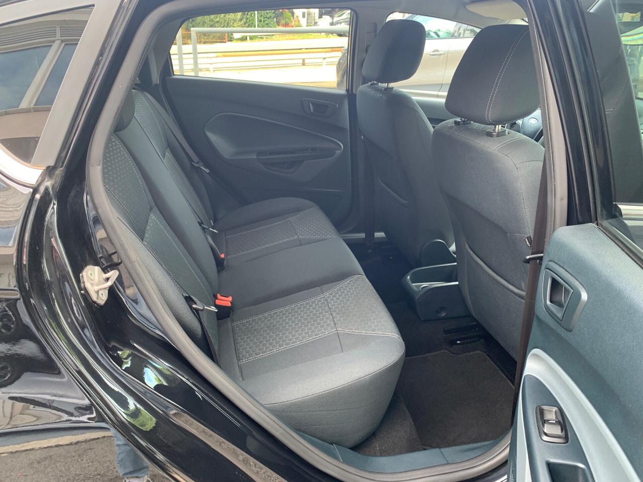 Ford Fiesta 1.4 TDCi 5p. Titanium