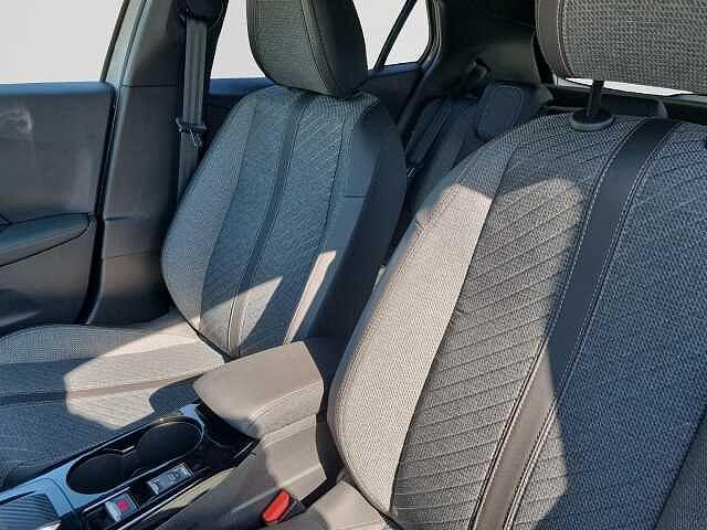 Peugeot 2008 2008 1.2 hybrid Allure 110cv e-dcs6