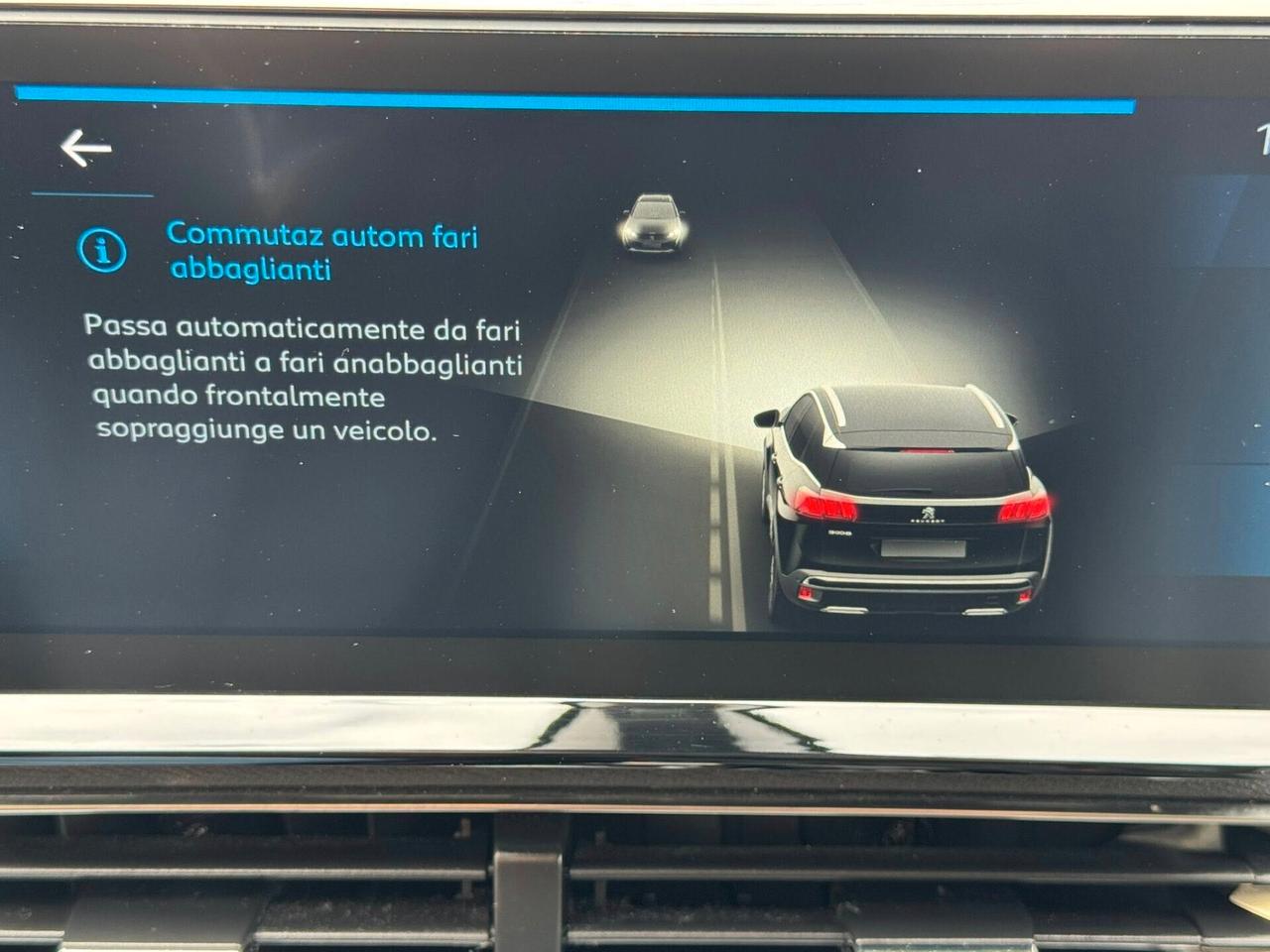 PEUGEOT 3008 1.5 HDI EAT8 ALLURE PAK PERFETTA