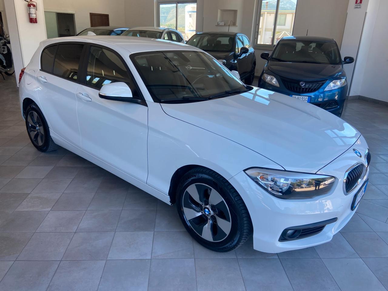 Bmw 116 116d 5p. Urban