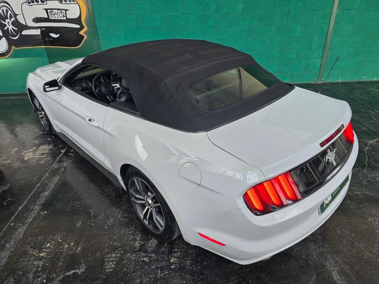 Ford Mustang 3.7 V6 Cabrio