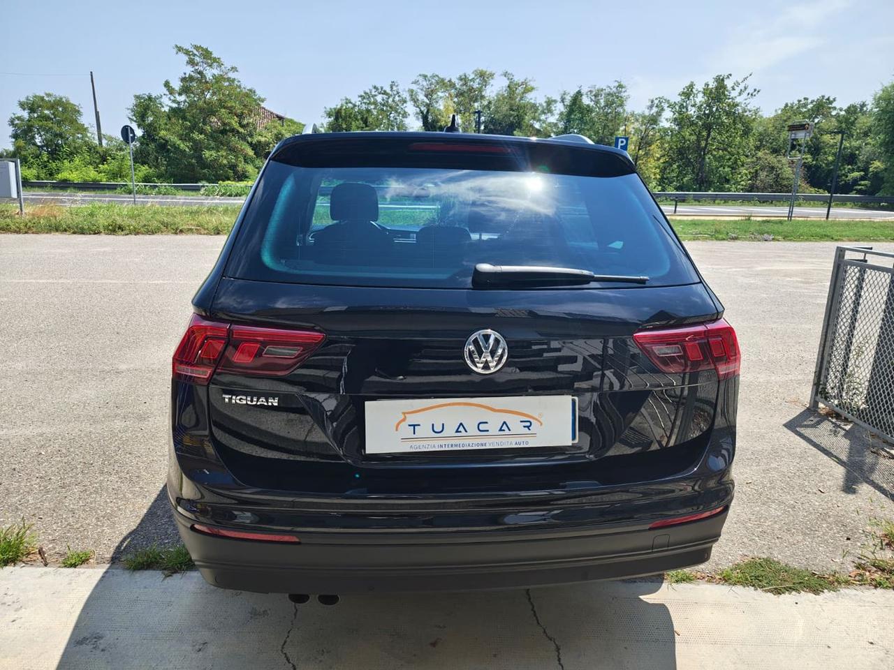 Volkswagen Tiguan Business 1.6 TDI #11814