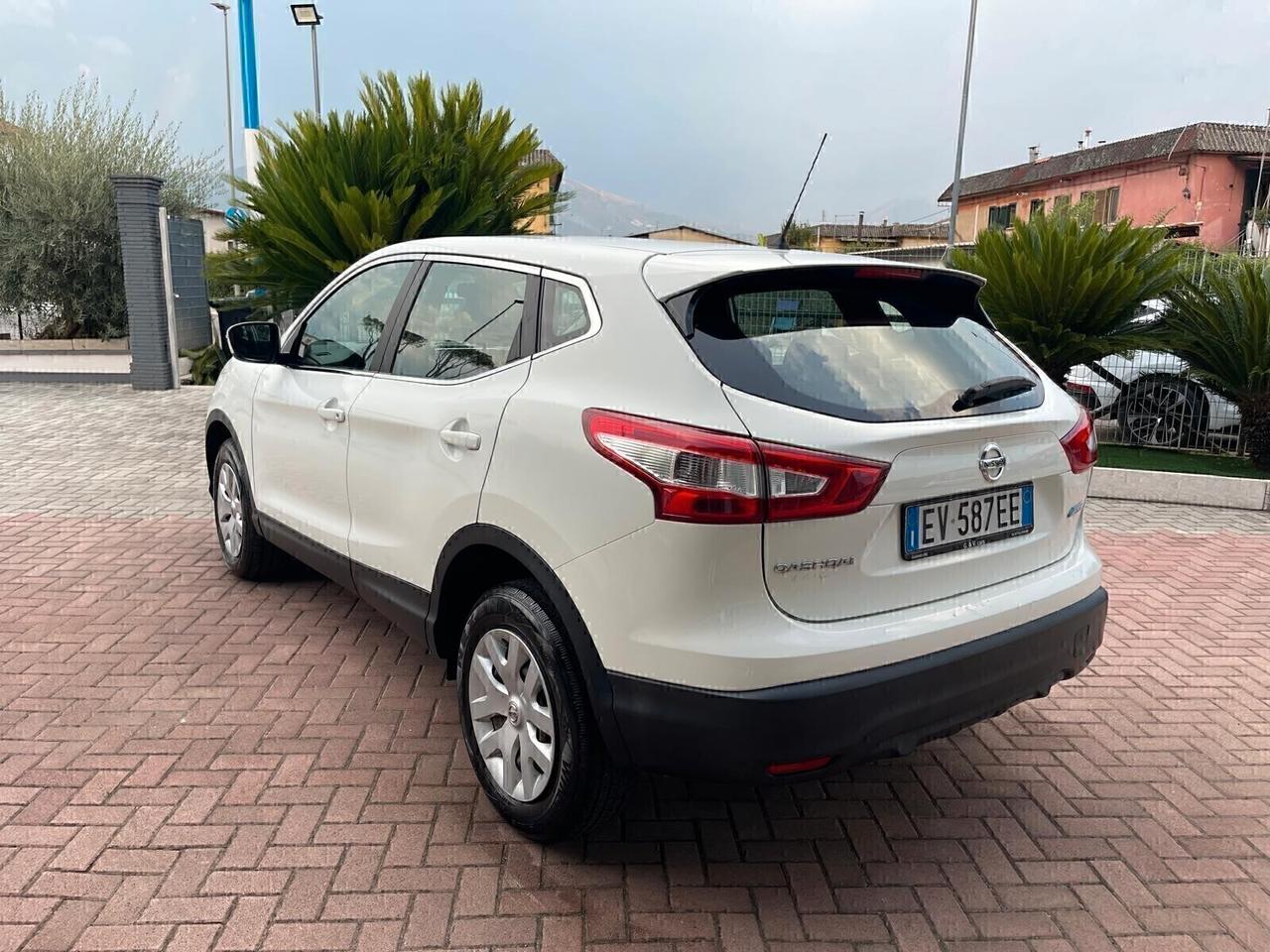 Nissan Qashqai 1.5 dci 110 cv