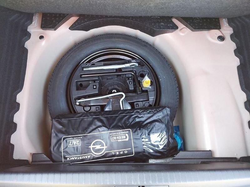 Opel Corsa 5 Porte 1.2 75cv D&T S&S