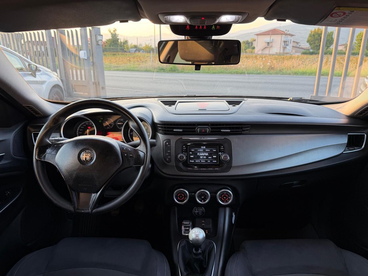 Alfa Romeo Giulietta 1.6 105 CV Exclusive Total Black