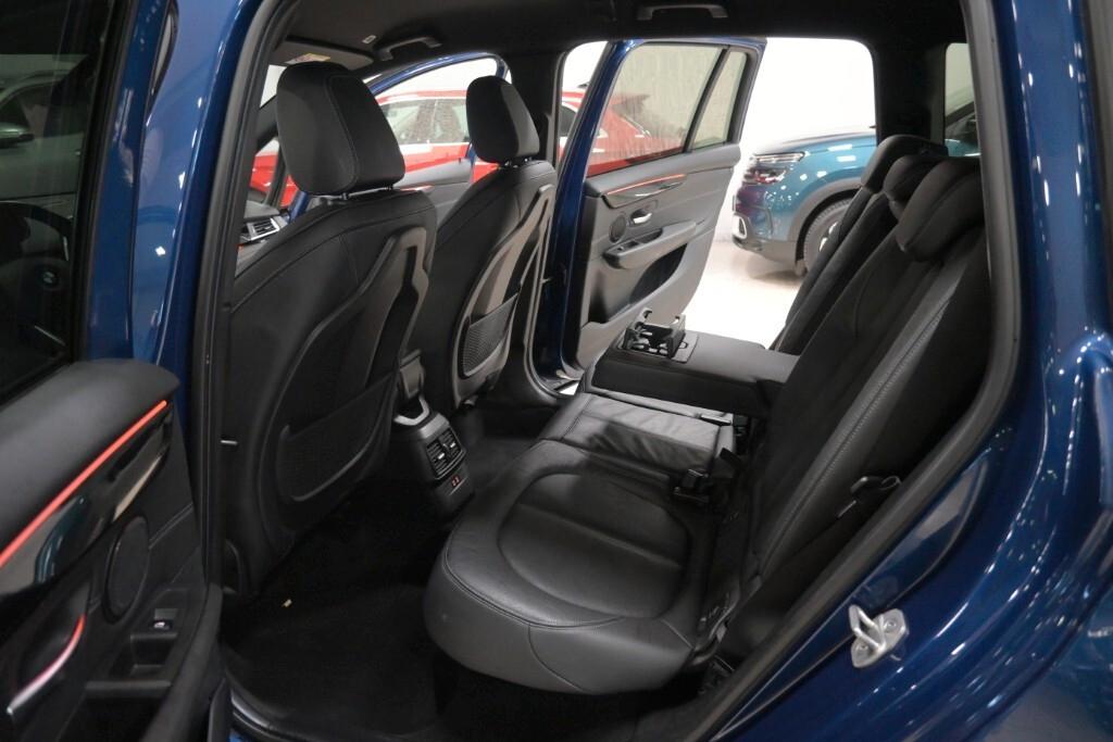 BMW 216D GRAN TOURER 116CV 6M. SPORT LINE ( FARI LED - PELLE - AMBIENT LIGHTS - CRUISE - NAVI - PARK ASSISTANT - TELECAMERA POST. - CERCHI 17 )