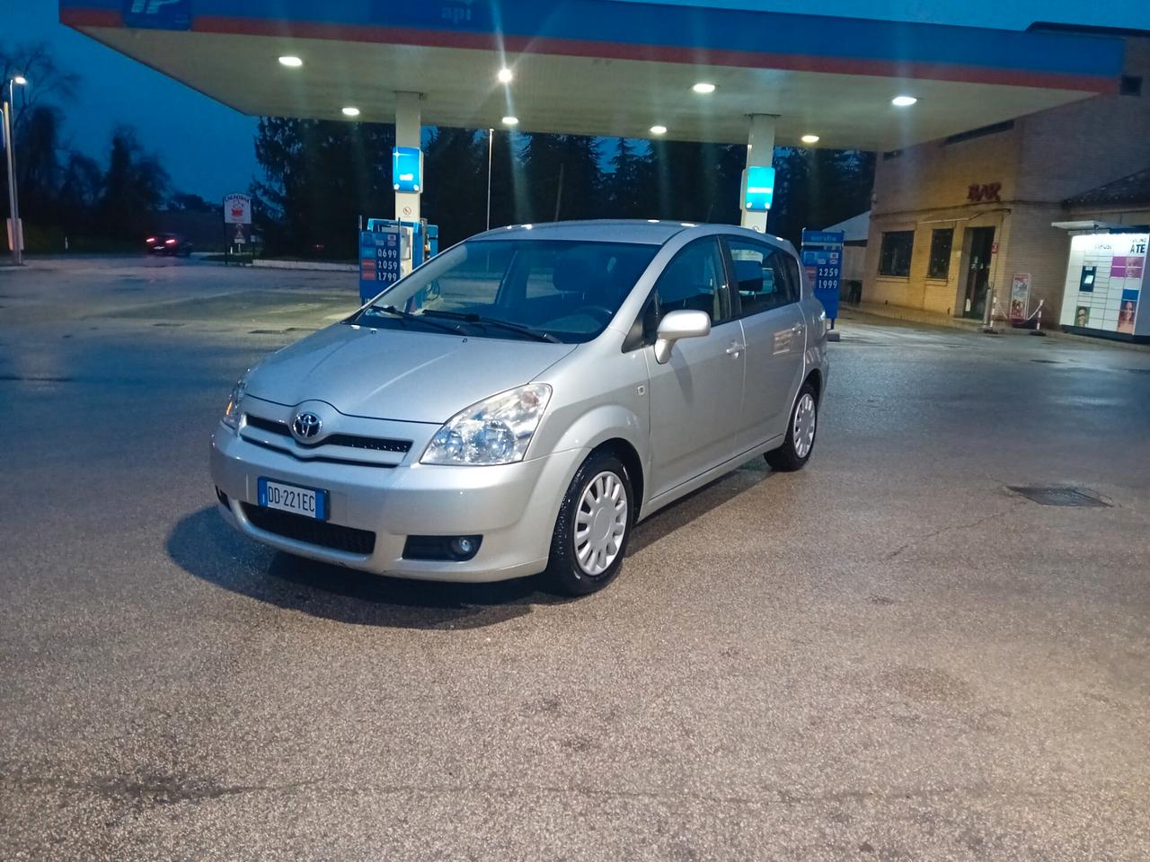 Toyota Corolla Verso 2.2 16V D-4D Sol