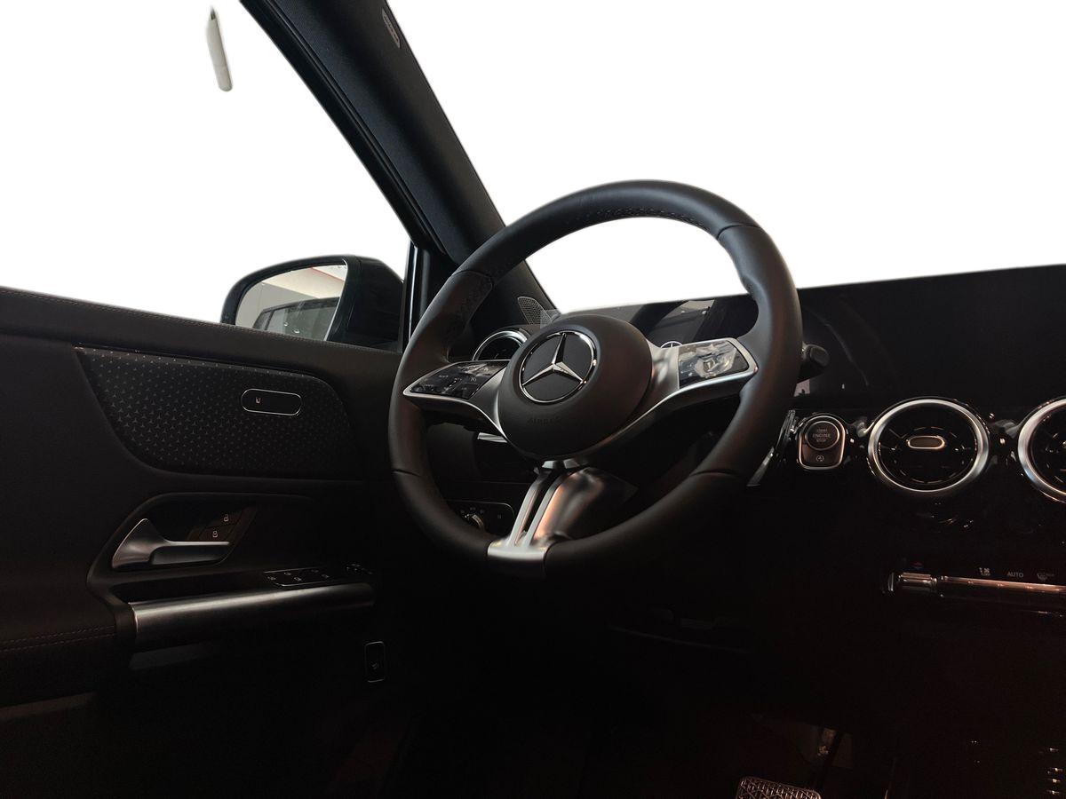 Mercedes-Benz GLA 200 d automatic