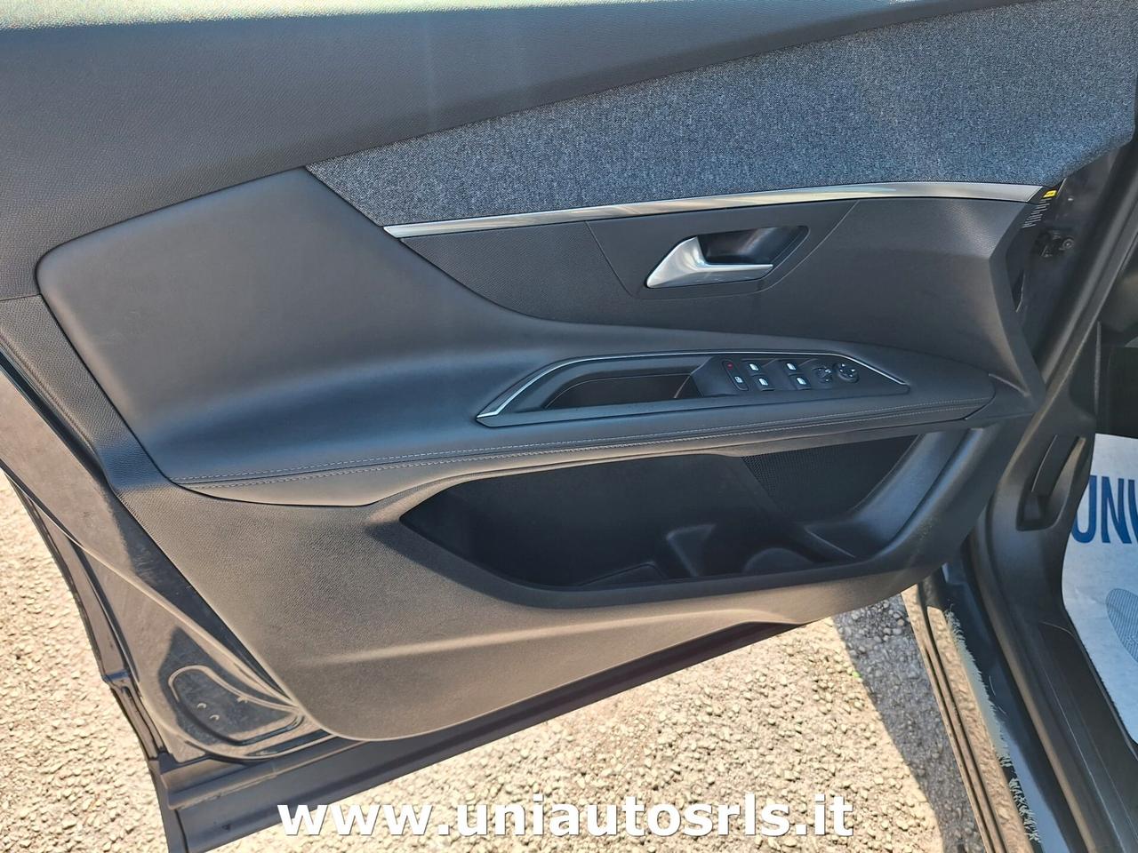 Peugeot 3008 BlueHDi 120 S&S Allure