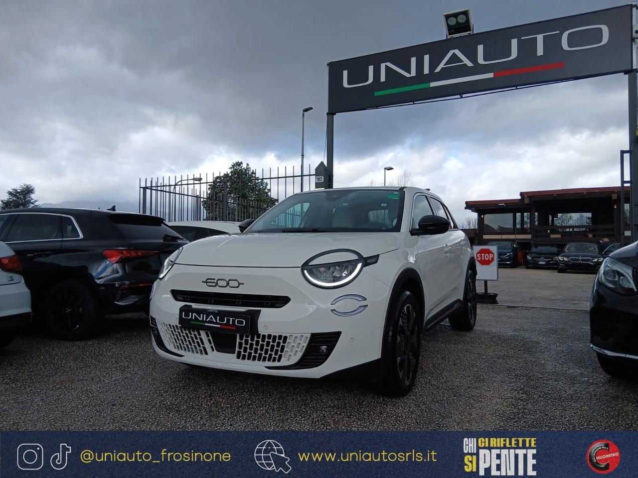 Fiat 600 Hybrid 110 CV DCT MHEV La Prima