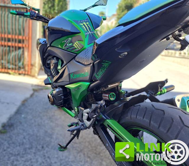 KAWASAKI Z 800 .