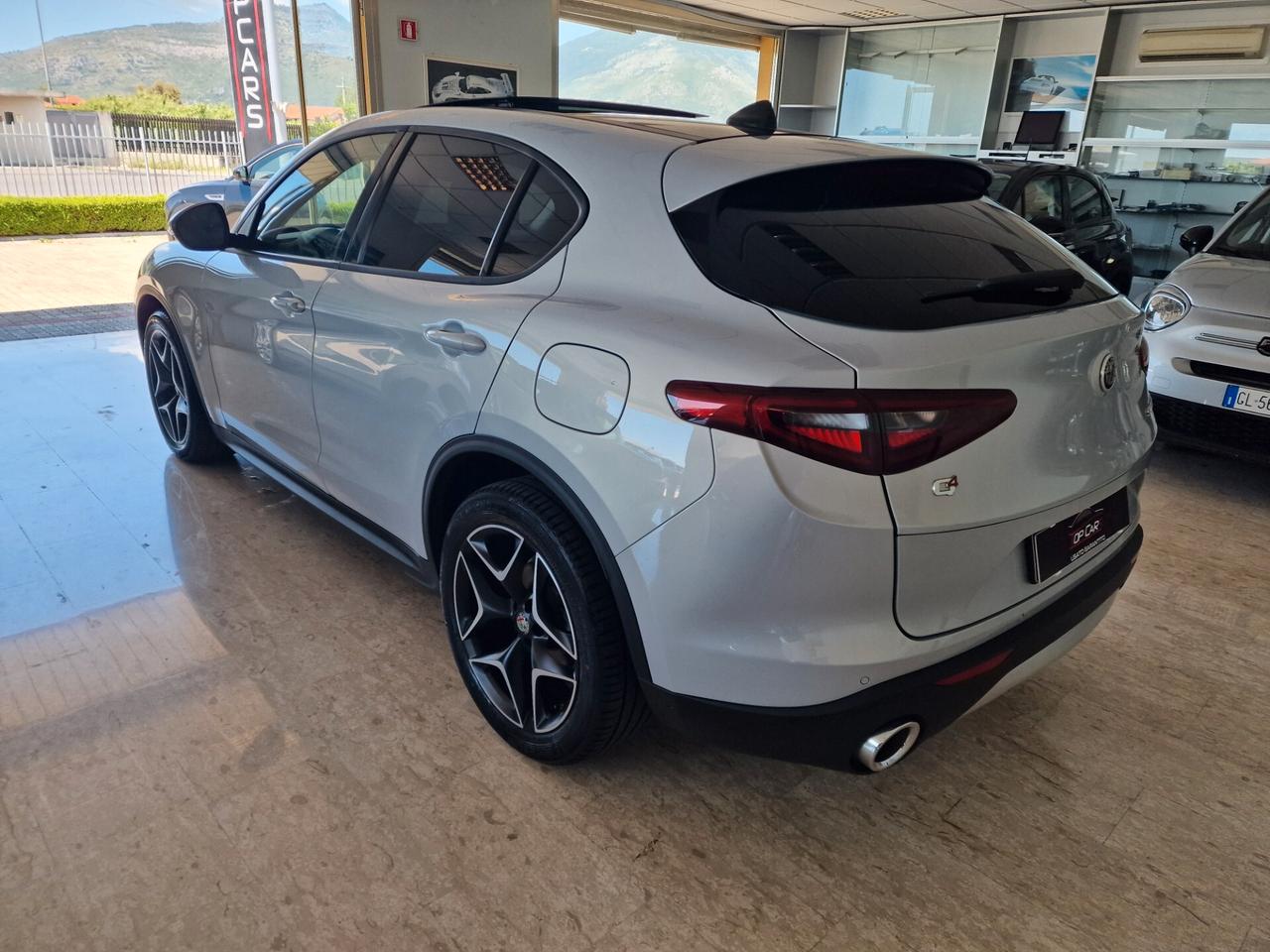 Alfa Stelvio 190 CV Q4 TETTO
