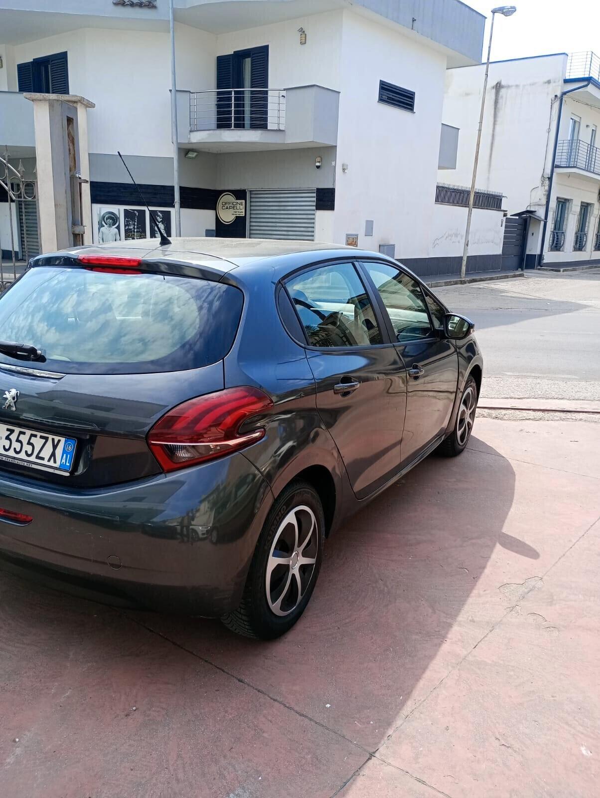 Peugeot 208 1.4 HDi 68 CV 5 porte Active