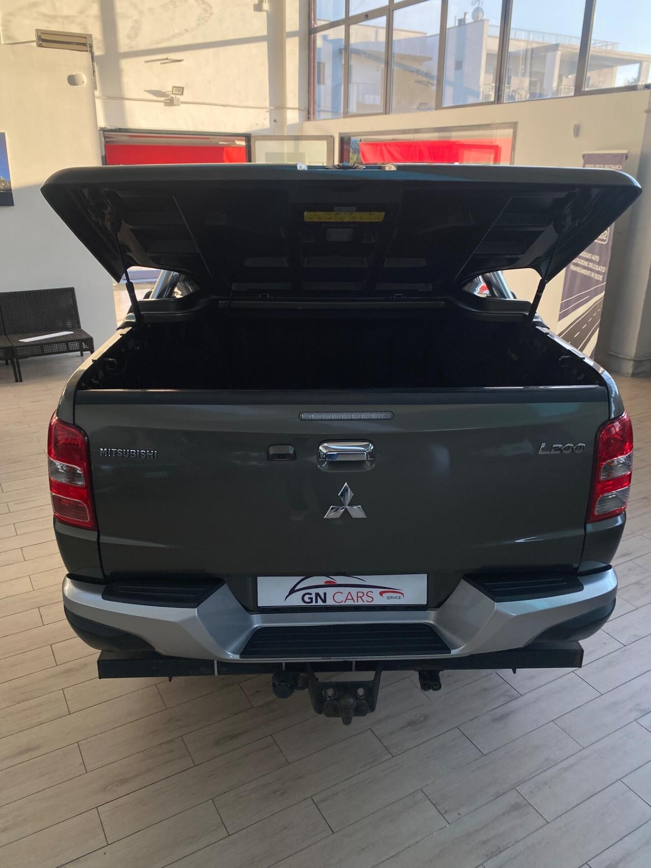 Mitsubishi L200 Doppia cabina 2.4 DI-D 4WD Intense