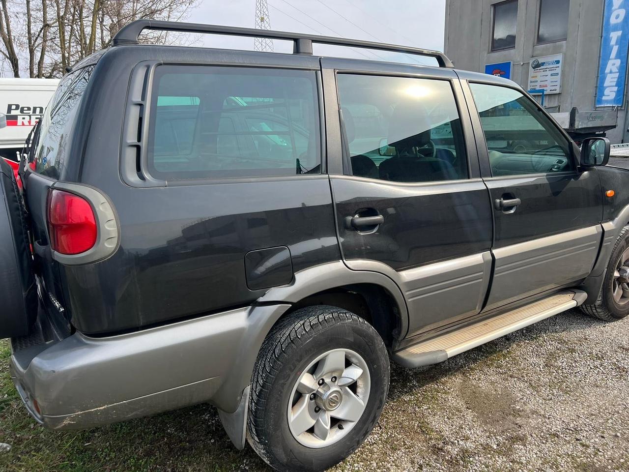 Nissan Terrano 2.7 turbodiesel 5 porte