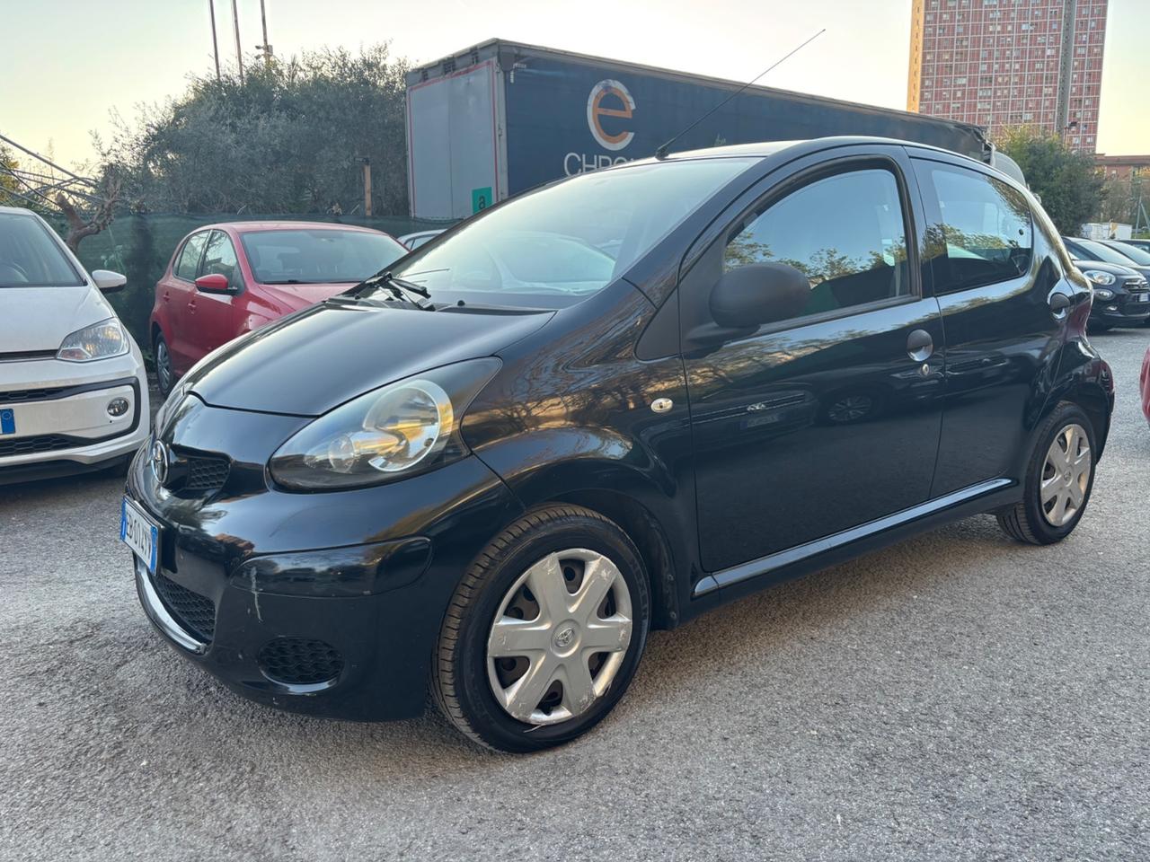 Toyota Aygo 1.0 5 porte Sol OK NEOPATENTATI