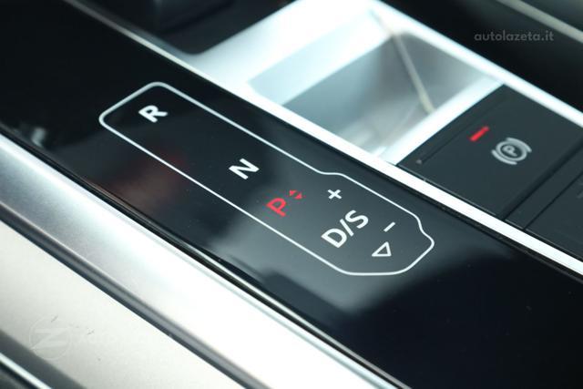 AUDI Q8 50 TDI 286 CV Sline quattro tiptronic