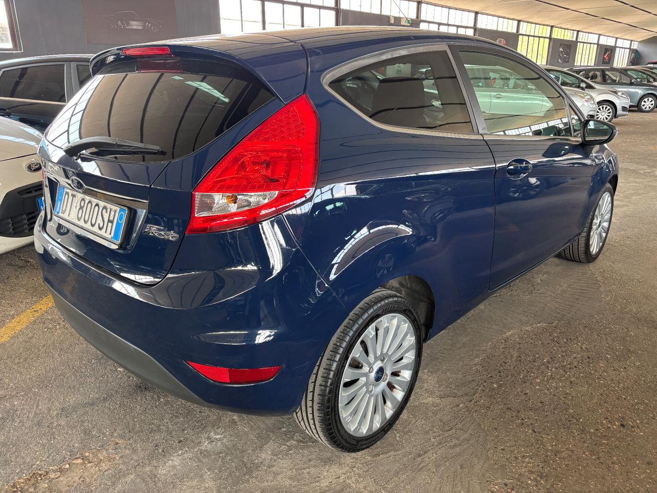Ford Fiesta 1.2 60KW 82CV 3 porte Titanium NEOPATENTATO