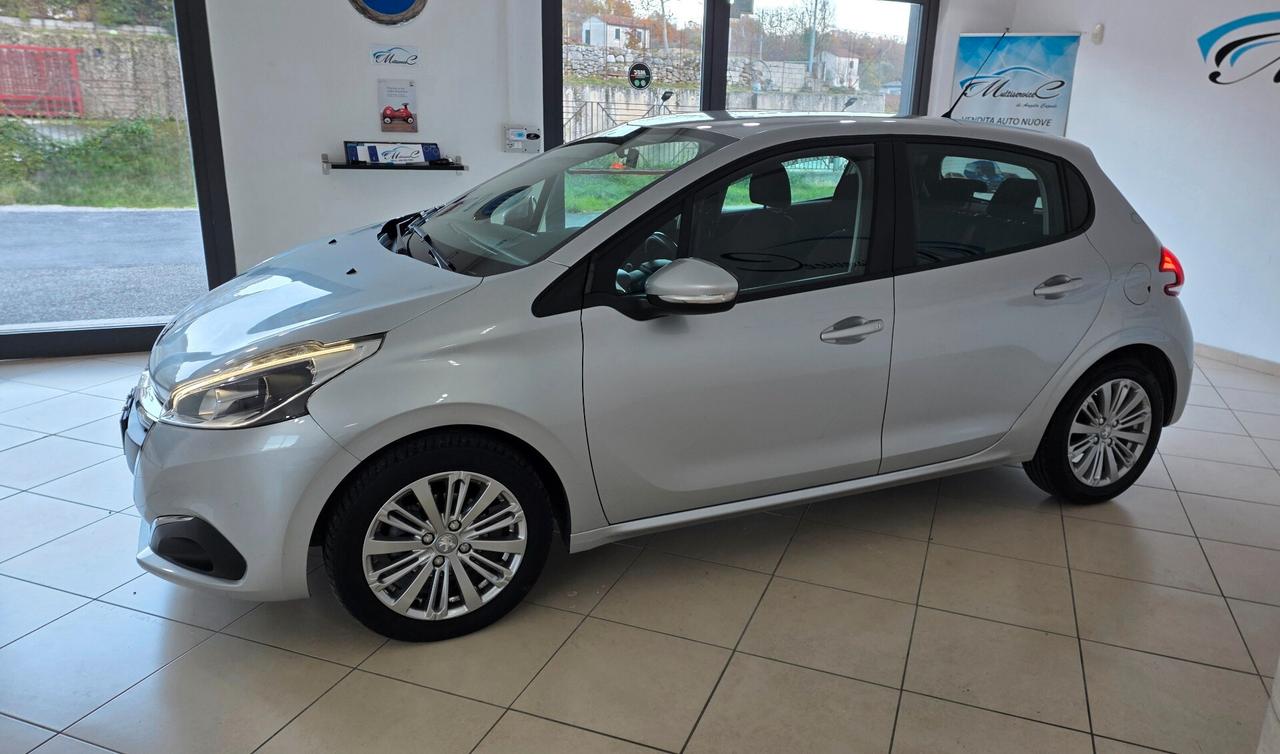 Peugeot 208 BlueHDi 75 5 porte Allure