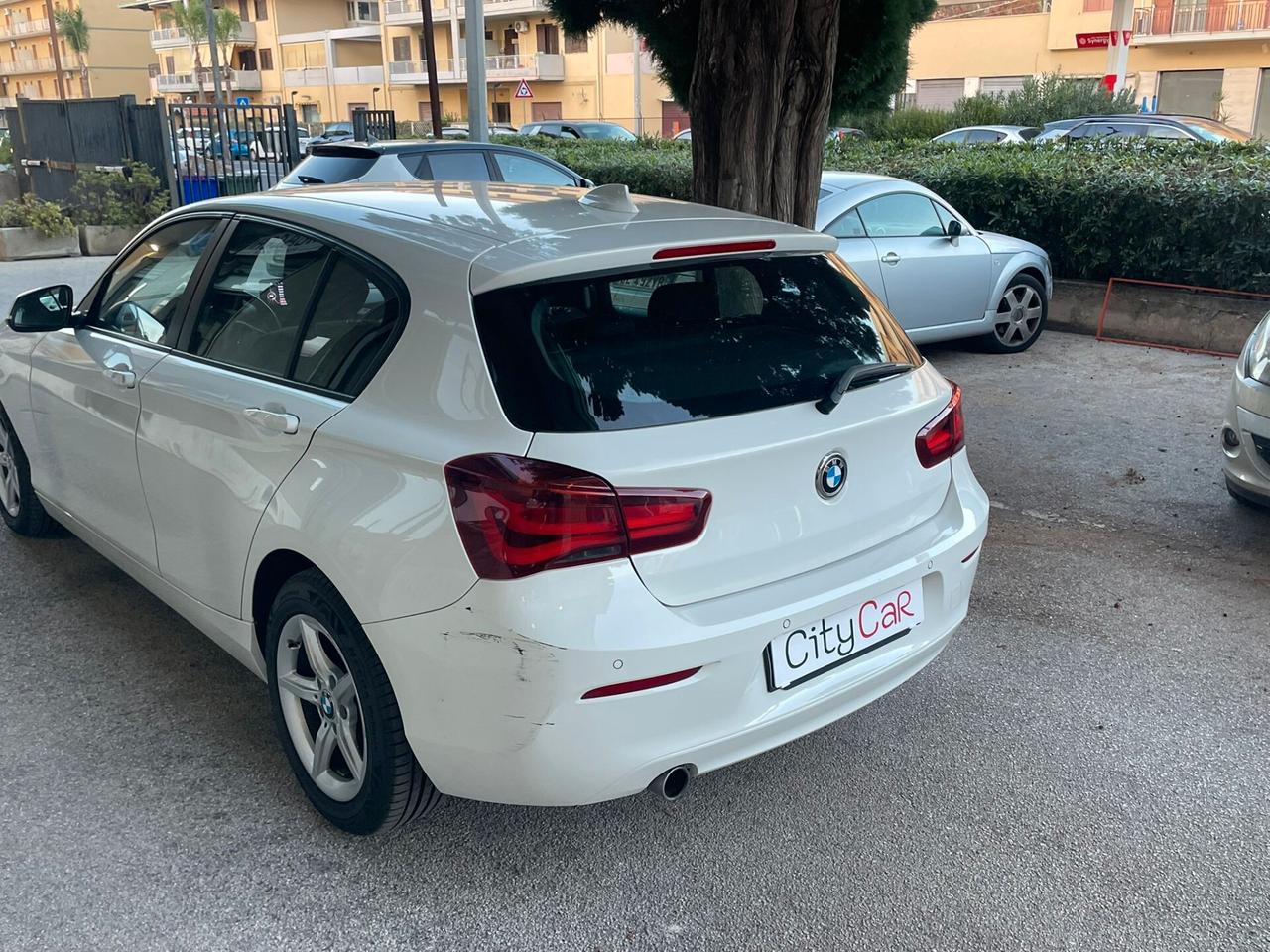 Bmw 118 118d 5p. Advantage