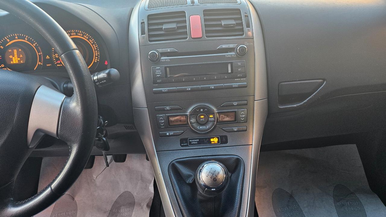 Toyota Auris 1.4 5 porte Sol