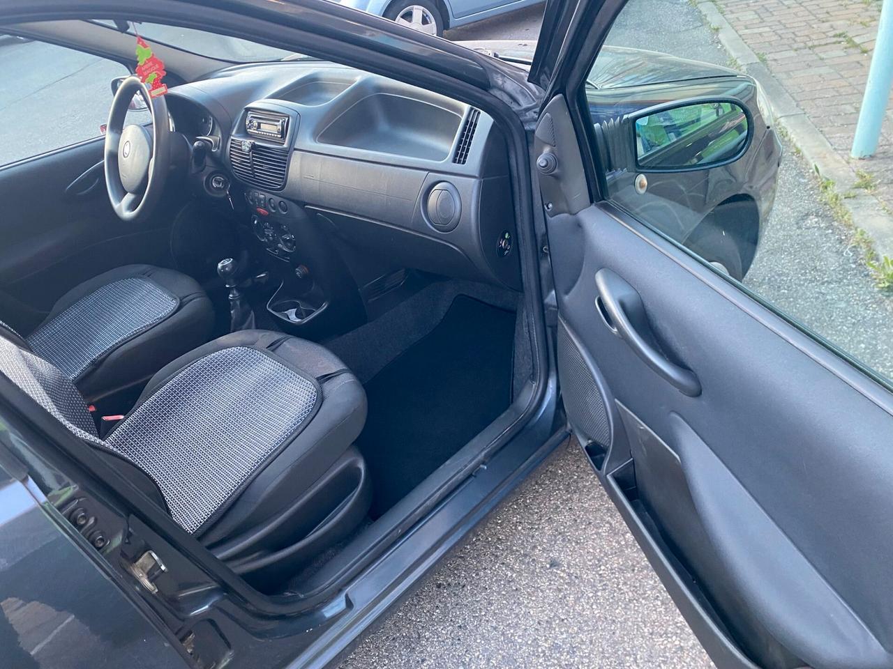 Fiat Punto 1.2 Benzina Euro4 CLIMA – NEOPATENTATI - GARANZIA