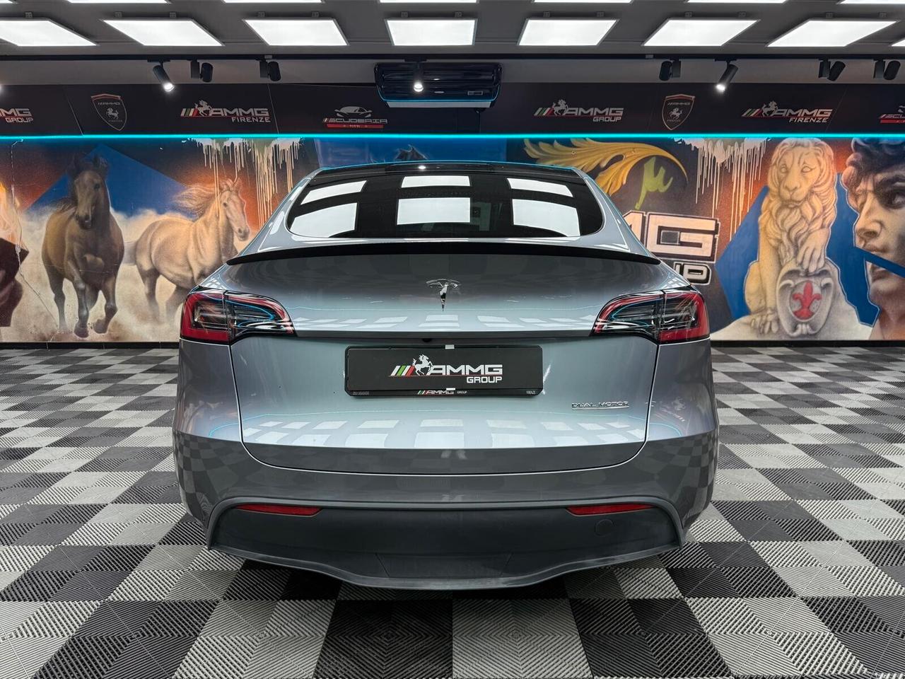 Tesla Model Y AWD PERFORMANCE (000)