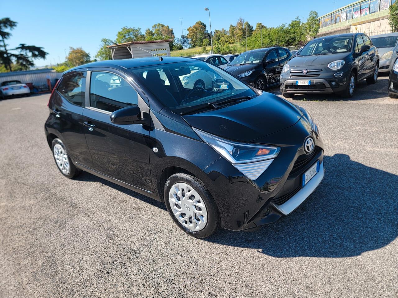 Toyota Aygo Connect 1.0 VVT-i 72 CV x-play MMT